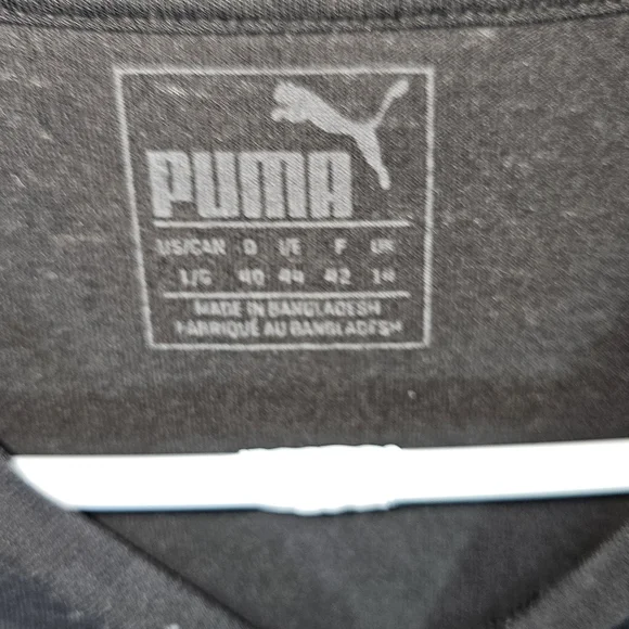 Puma Black‎ T-Shirt with Gold Logo - Picture 3 of 4